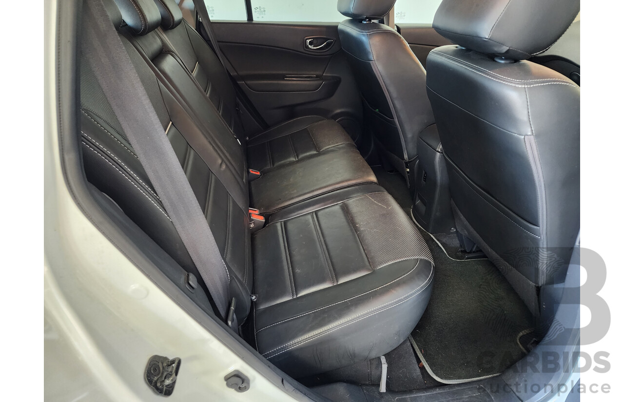 07/2016 Renault Koleos BOSE SE (4x2) FWD H45 MY15 4D Wagon White 2.5L