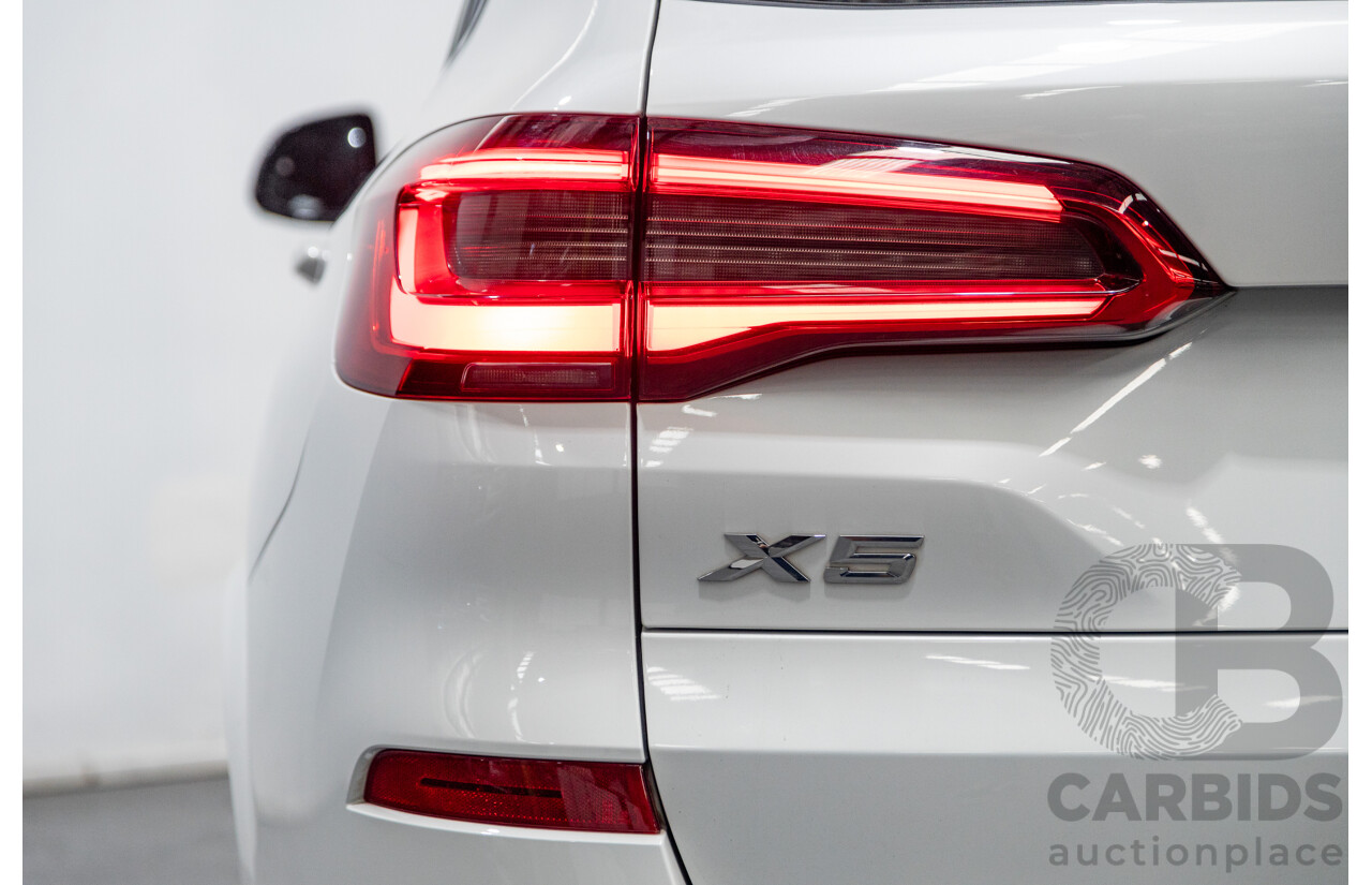 01/2020 BMW X5 X-Drive 30d M-Sport (4x4) MY20 G05 4d Wagon Mineral White Metallic Turbo Diesel 3.0L