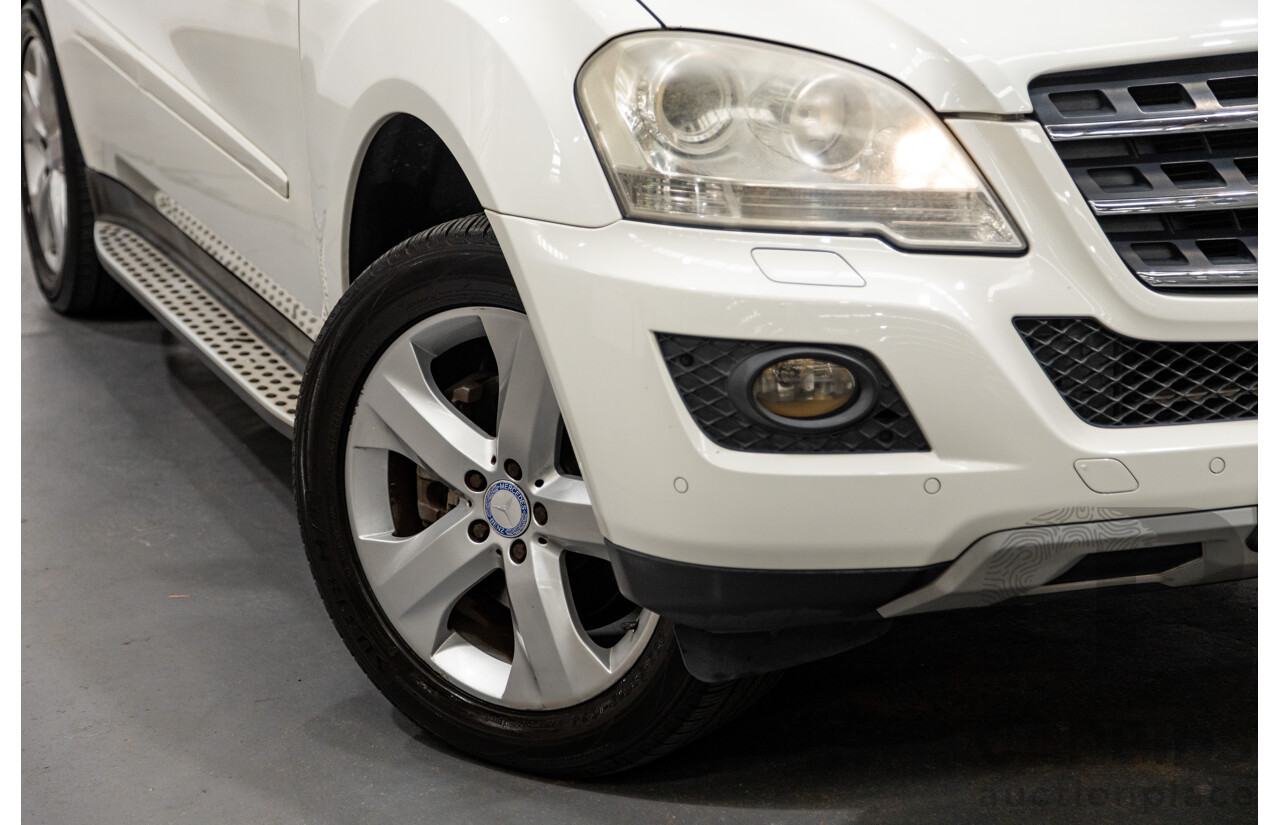 5/2009 Mercedes Benz ML350 (4x4) W164 09 UPGRADE 4d Wagon Calcite White V6 3.5L