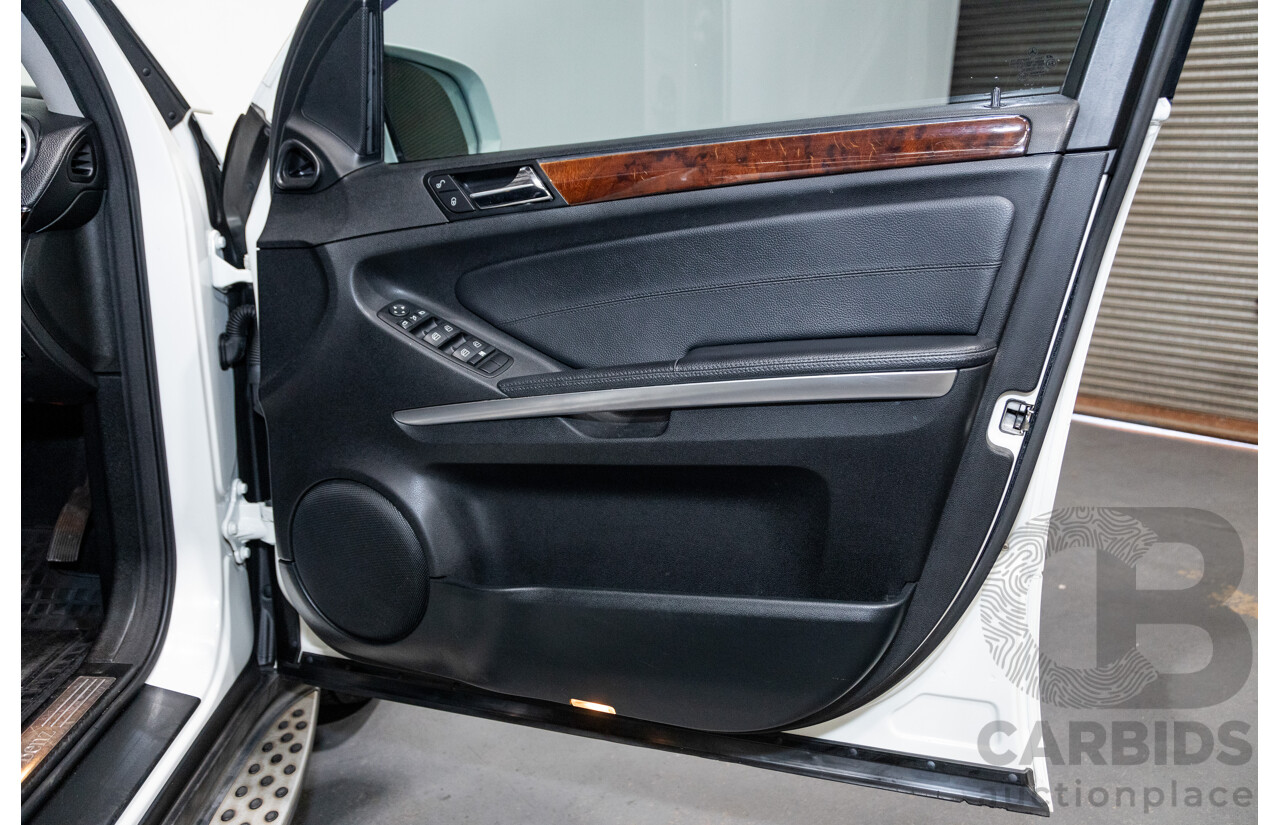 5/2009 Mercedes Benz ML350 (4x4) W164 09 UPGRADE 4d Wagon Calcite White V6 3.5L