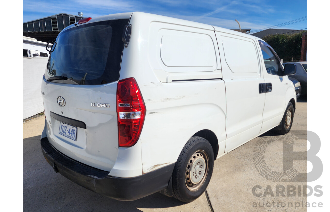 09/2009 Hyundai Iload  RWD TQ 4D Van White 2.5L
