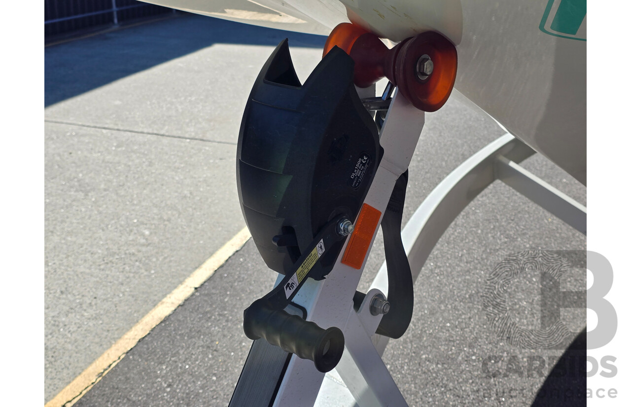 2019 MasterCraft NXT22 6.7m 14 Person Ski & Wake Boat Calypso Green 5.7L V8 320hp with 08/2018 Boatmate NXT22 Boat Trailer