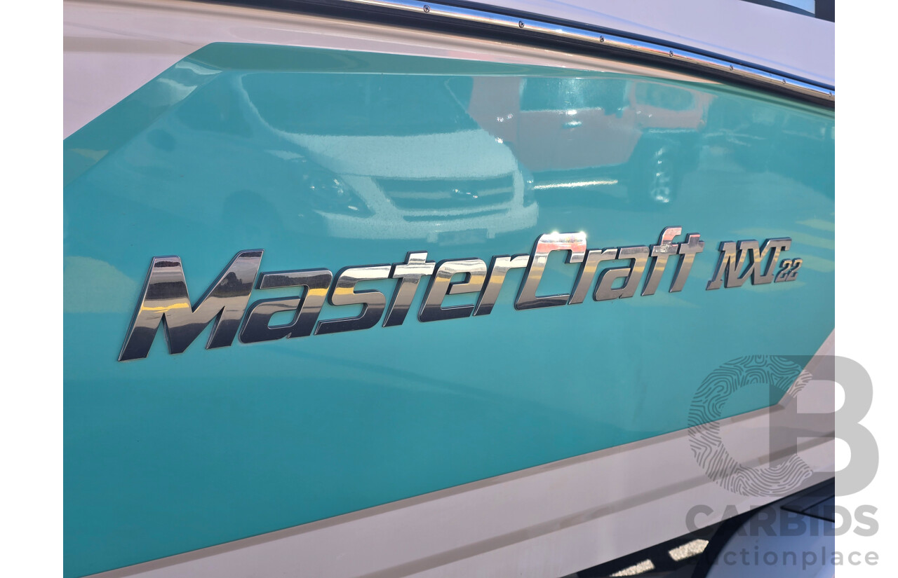 2019 MasterCraft NXT22 6.7m 14 Person Ski & Wake Boat Calypso Green 5.7L V8 320hp with 08/2018 Boatmate NXT22 Boat Trailer