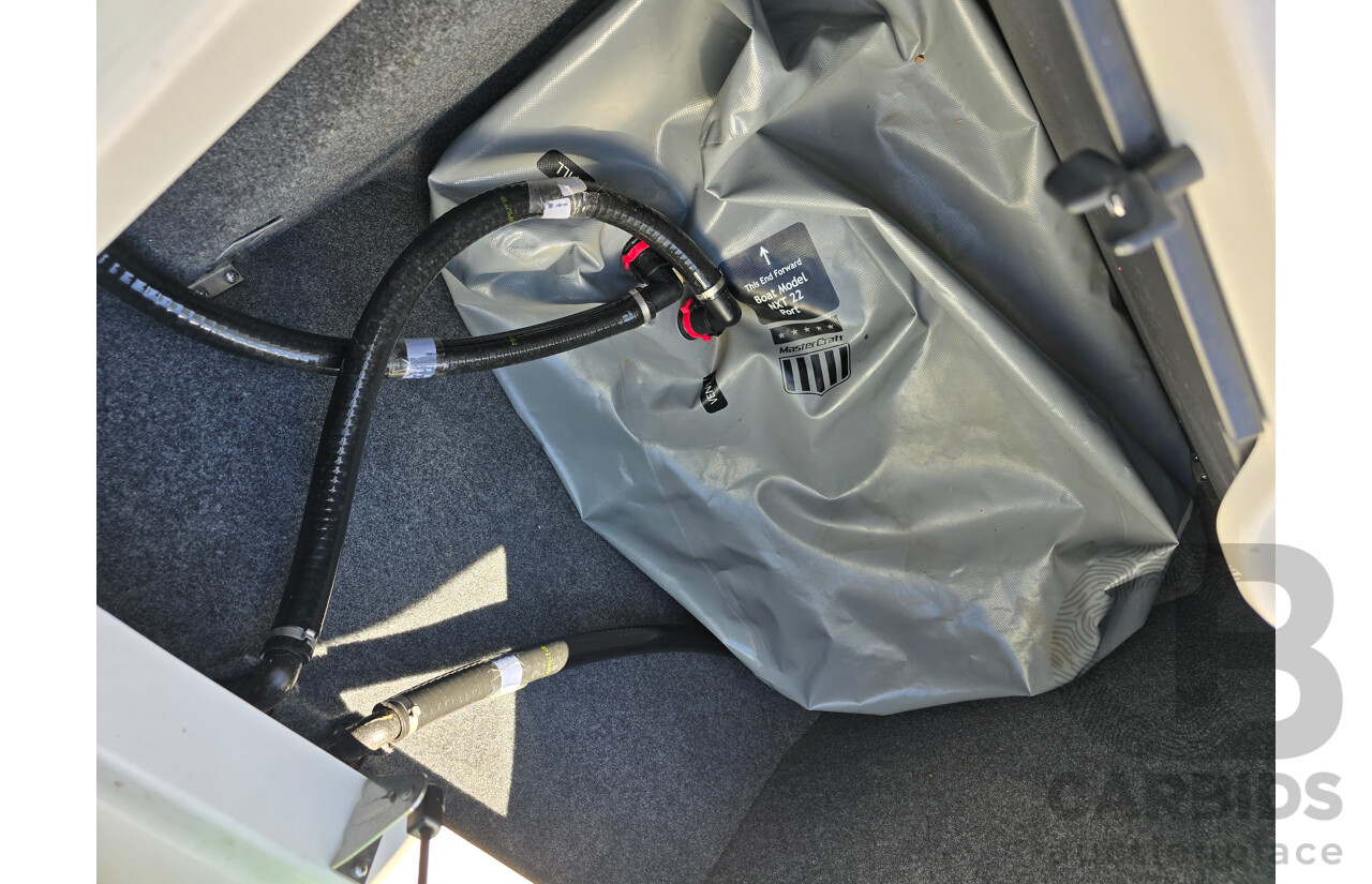 2019 MasterCraft NXT22 6.7m 14 Person Ski & Wake Boat Calypso Green 5.7L V8 320hp with 08/2018 Boatmate NXT22 Boat Trailer