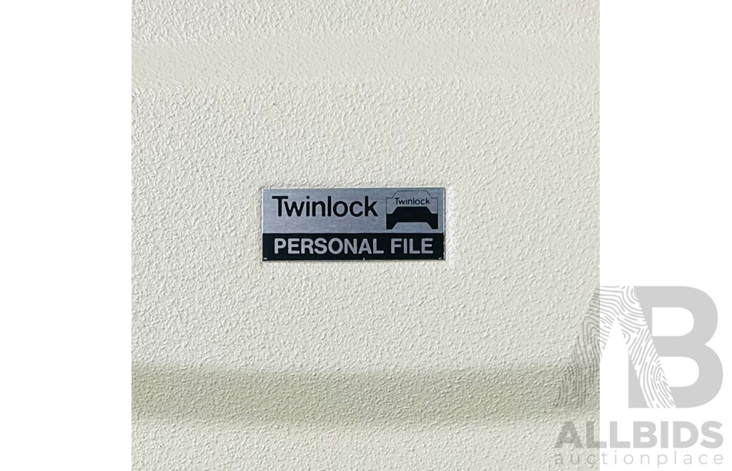 Twin Lock Personal Filling Case