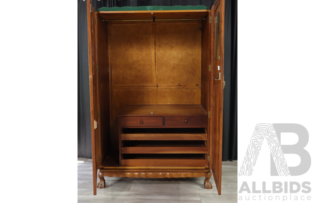 Dutch Colonial Style Stinkwood Gentleman's Robe