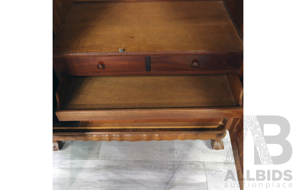 Dutch Colonial Style Stinkwood Gentleman's Robe