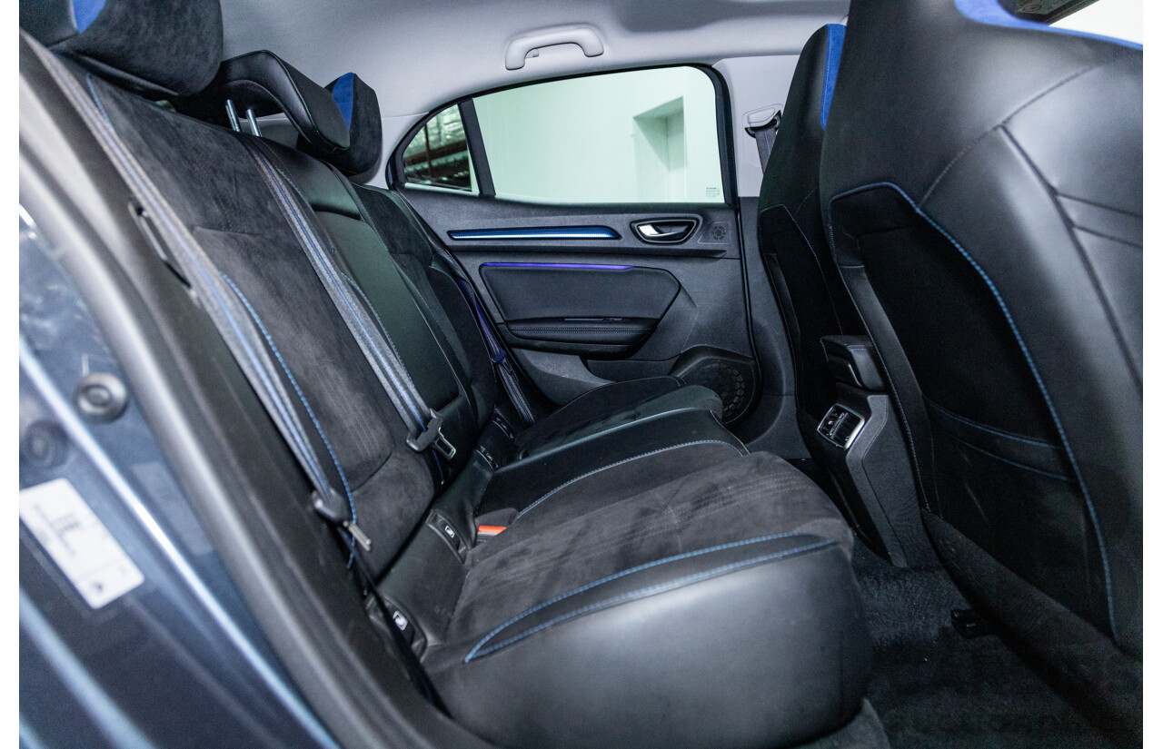 03/2017 Renault Megane GT 205 BFB MY17 4d Hatchback Titanium Metallic Grey Turbo 1.6L