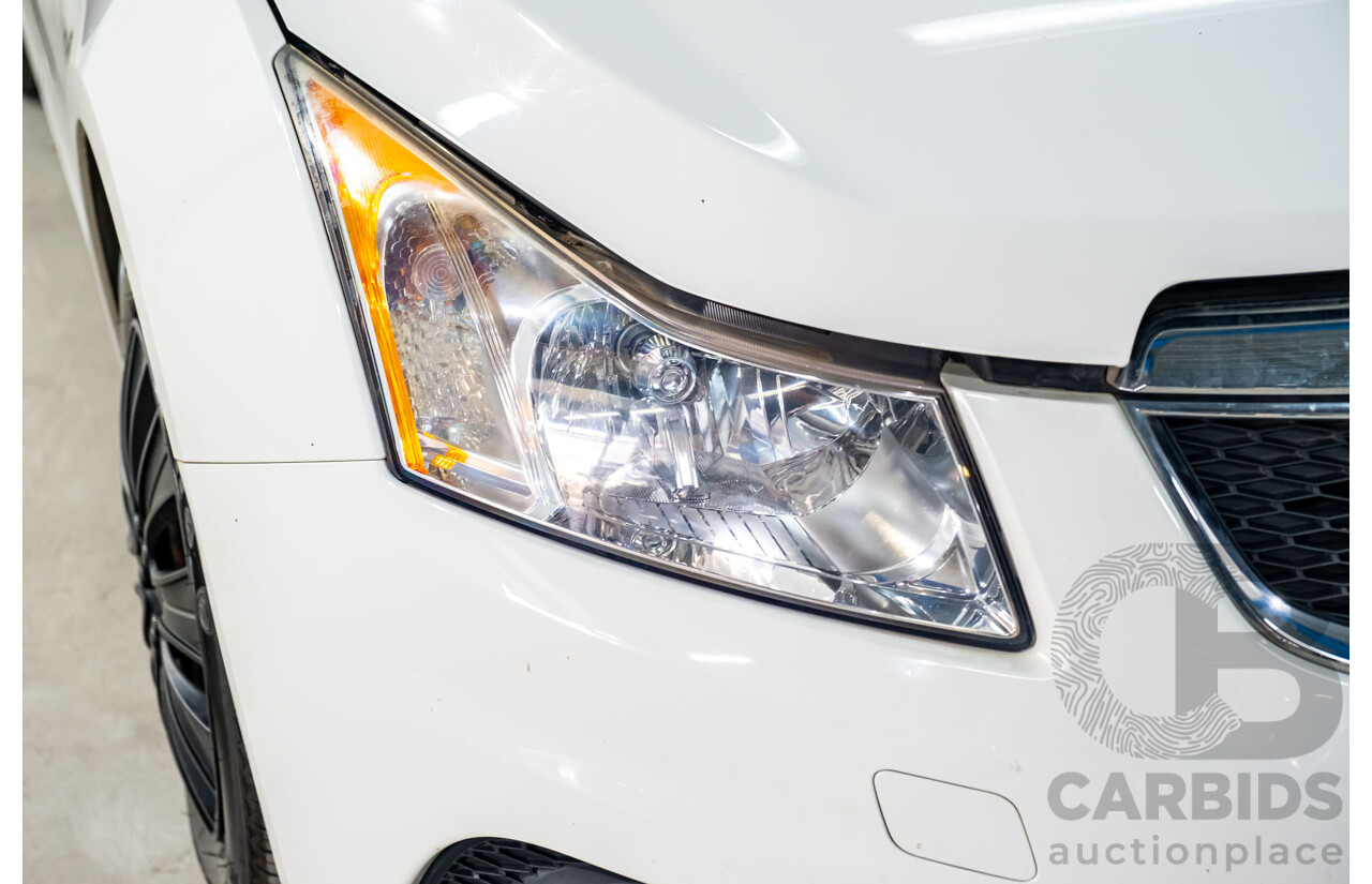 5/2011 Holden Cruze CD JH 4d Sedan White Turbo Diesel 2.0L