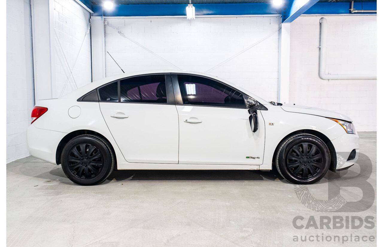 5/2011 Holden Cruze CD JH 4d Sedan White Turbo Diesel 2.0L