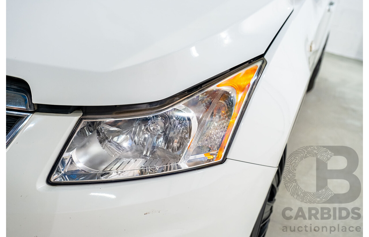 5/2011 Holden Cruze CD JH 4d Sedan White Turbo Diesel 2.0L