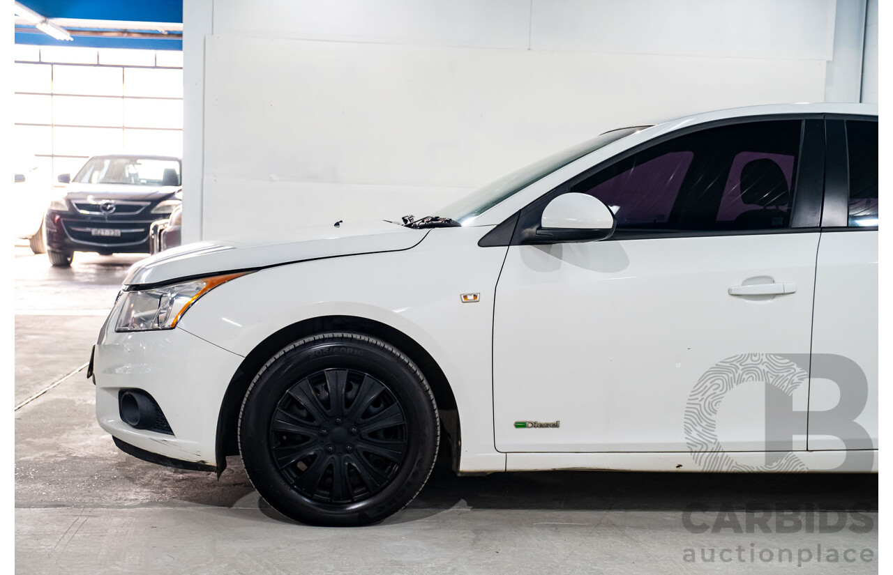 5/2011 Holden Cruze CD JH 4d Sedan White Turbo Diesel 2.0L