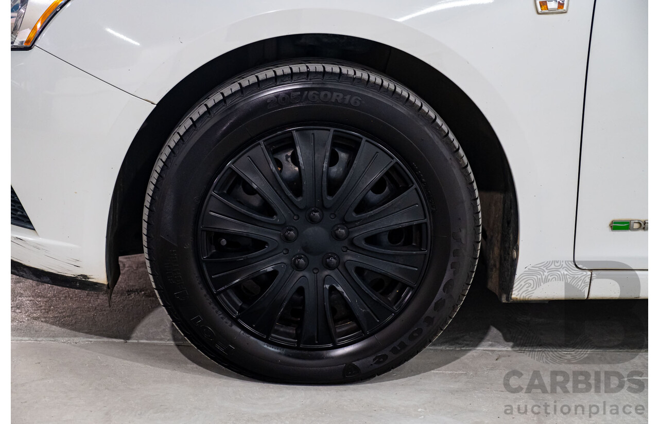 5/2011 Holden Cruze CD JH 4d Sedan White Turbo Diesel 2.0L