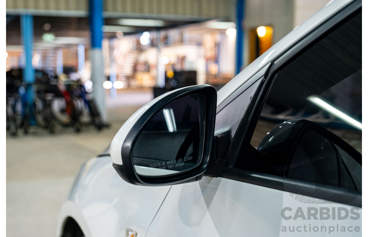 5/2011 Holden Cruze CD JH 4d Sedan White Turbo Diesel 2.0L