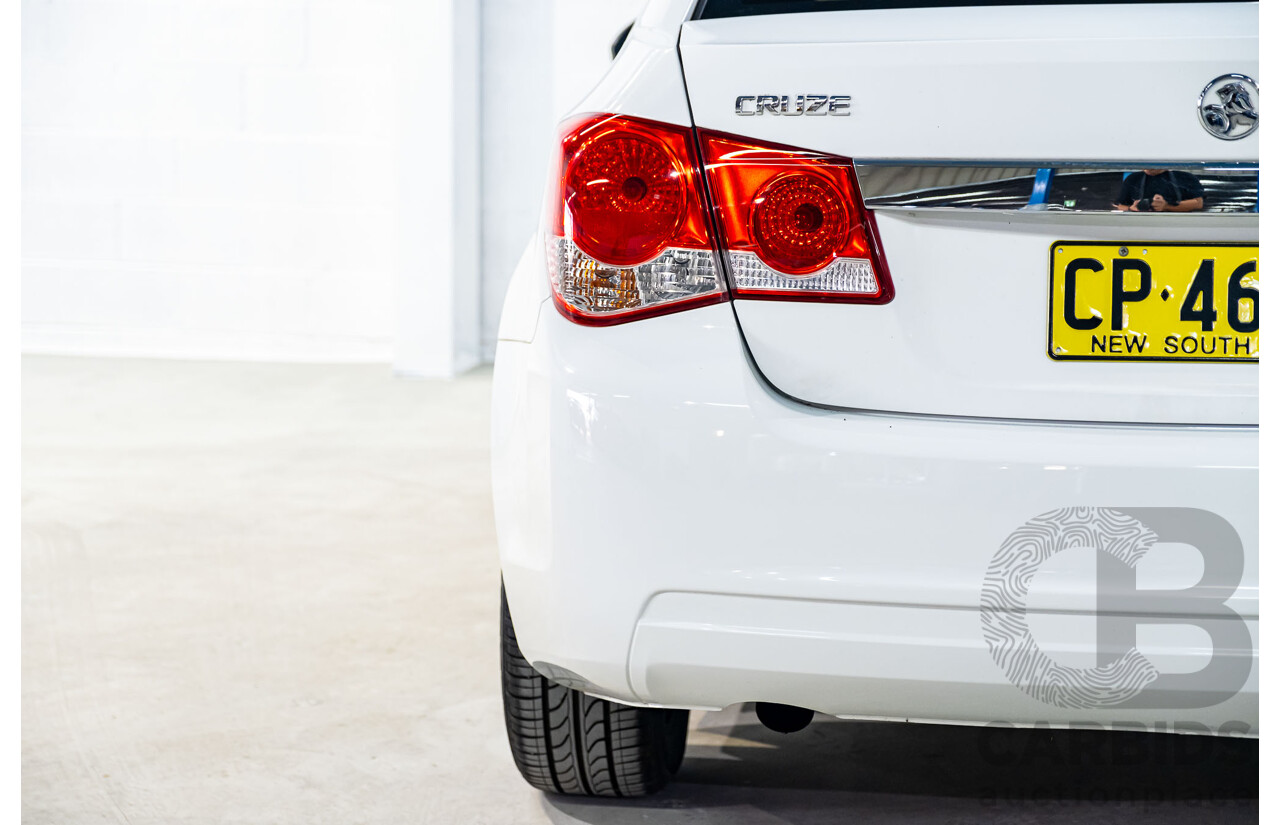 5/2011 Holden Cruze CD JH 4d Sedan White Turbo Diesel 2.0L