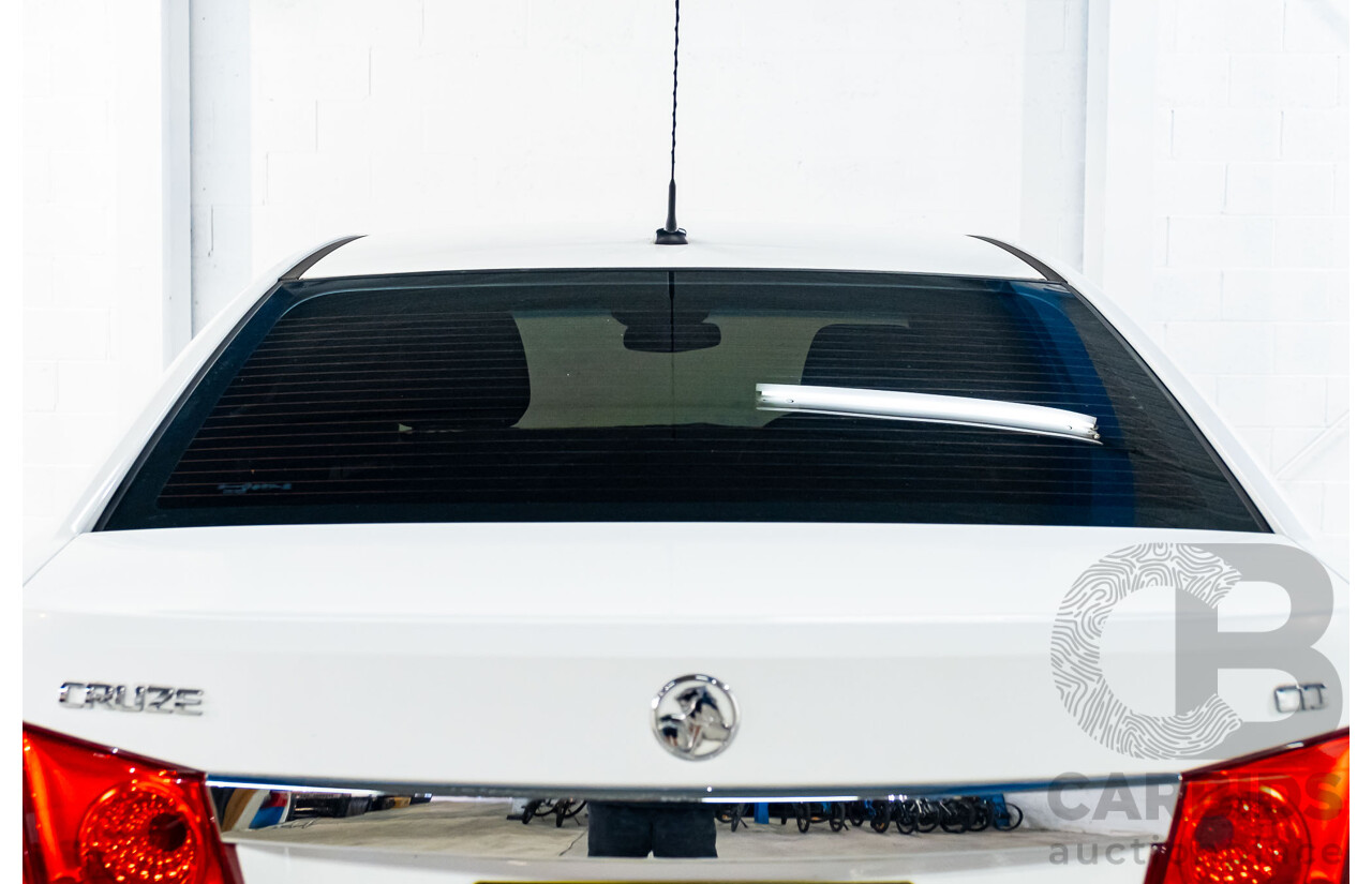 5/2011 Holden Cruze CD JH 4d Sedan White Turbo Diesel 2.0L