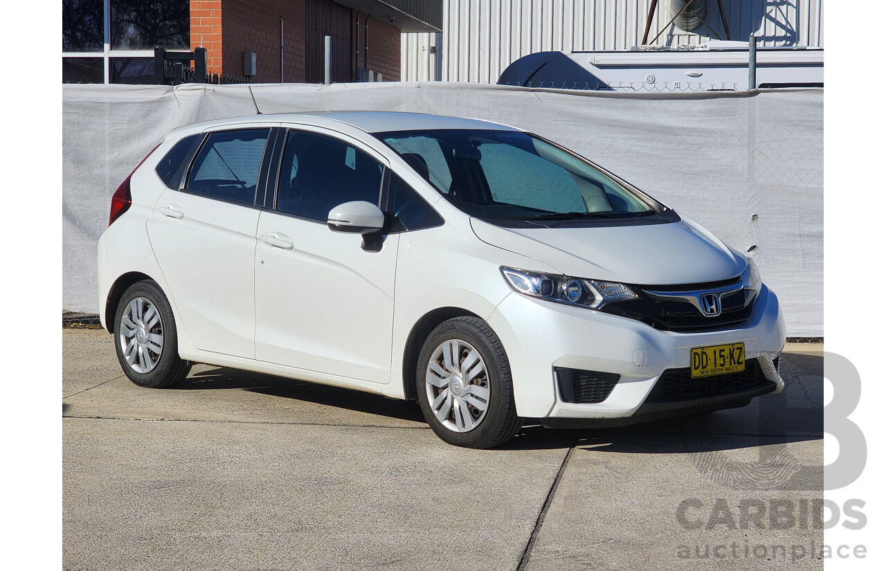 10/2016 Honda Jazz VTi FWD GK MY16 5D Hatchback White 1.5L