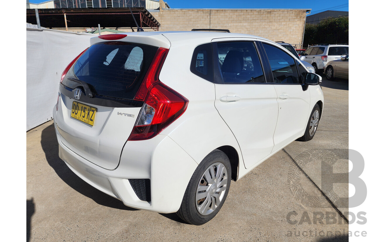 10/2016 Honda Jazz VTi FWD GK MY16 5D Hatchback White 1.5L