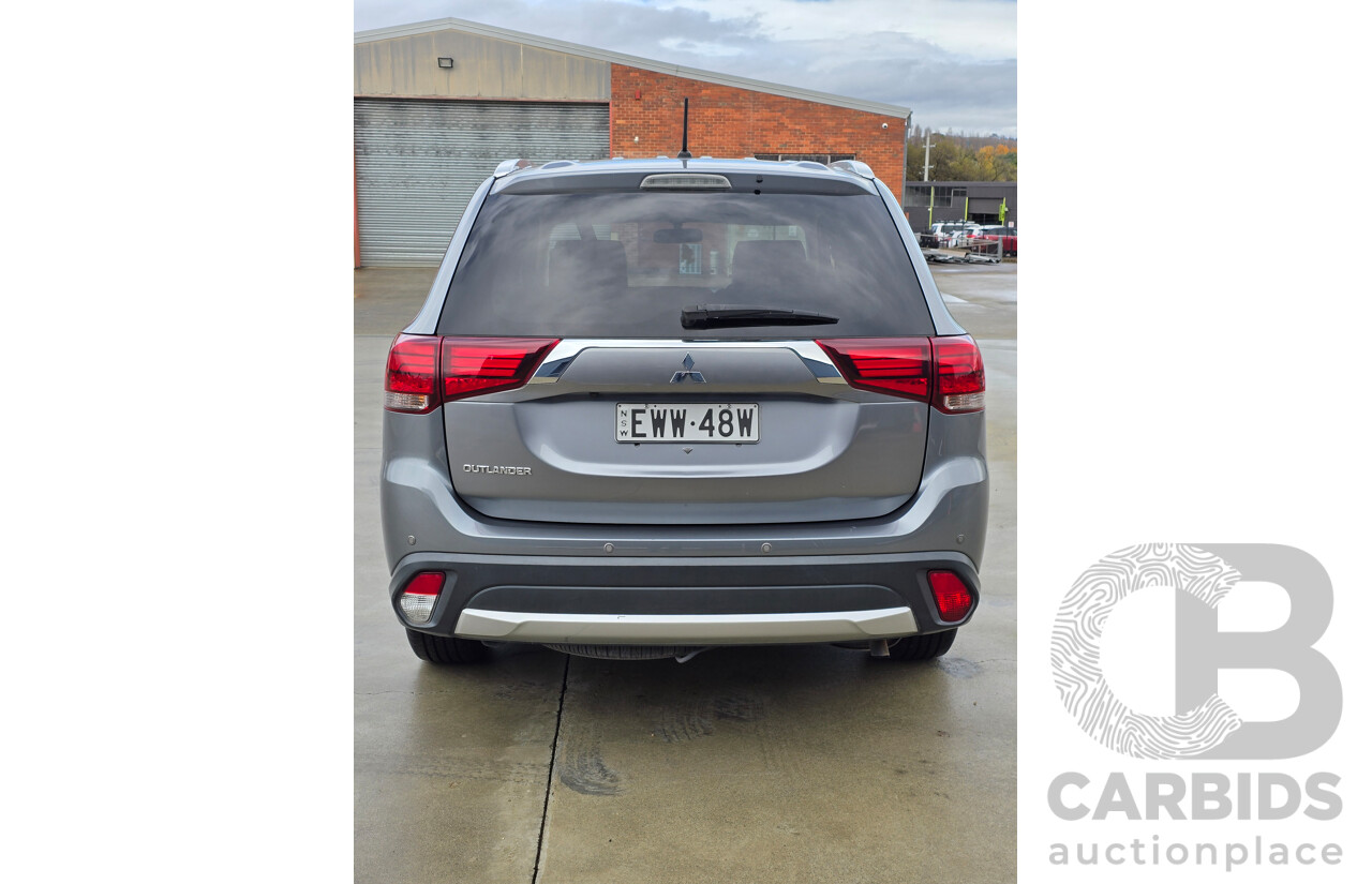 10/2015 Mitsubishi Outlander LS (4x2) ZK MY16 4d Wagon Titanium Metallic Grey 2.0L