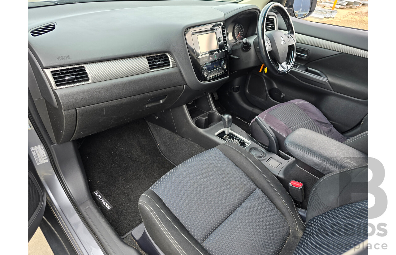 10/2015 Mitsubishi Outlander LS (4x2) ZK MY16 4d Wagon Titanium Metallic Grey 2.0L