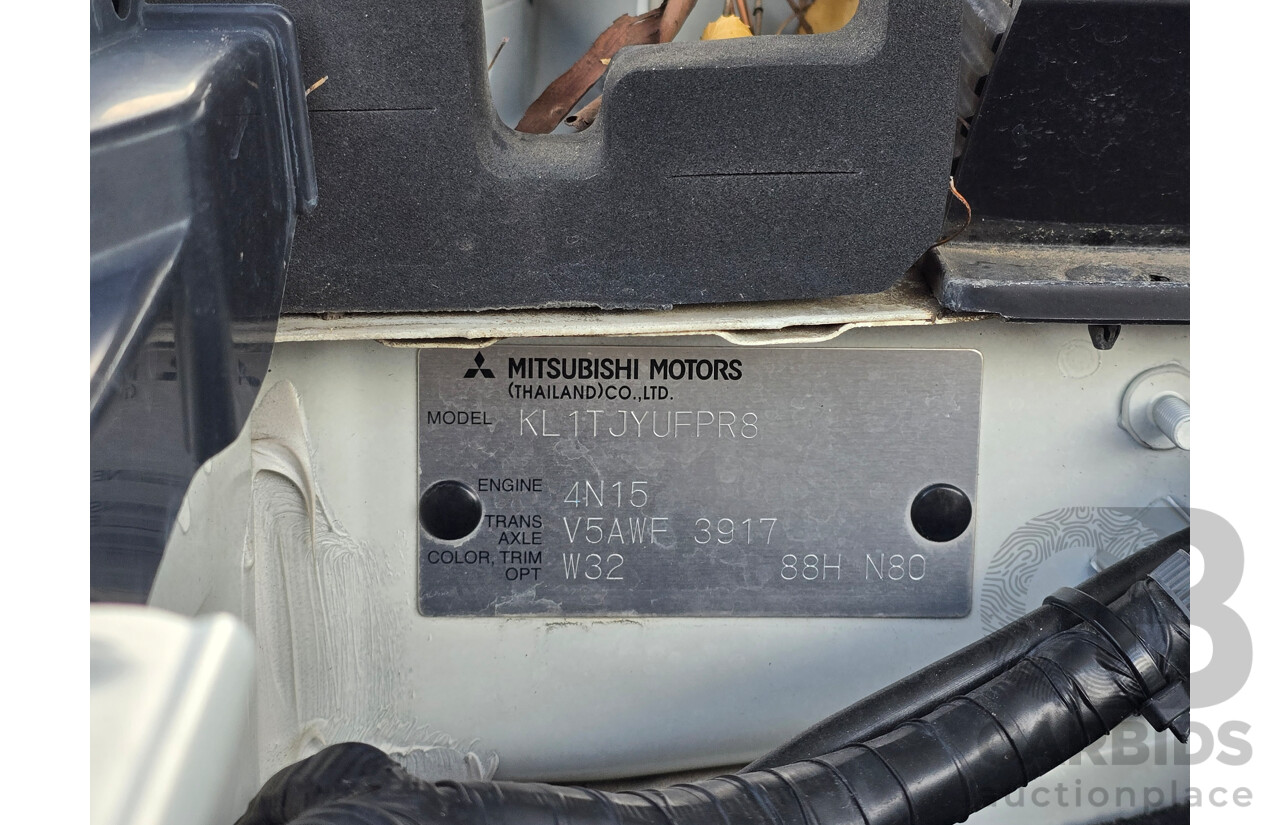 2/2017 Mitsubishi Triton GLS (4x4) MQ MY16 Dual Cab Utility White Turbo Diesel 2.4L