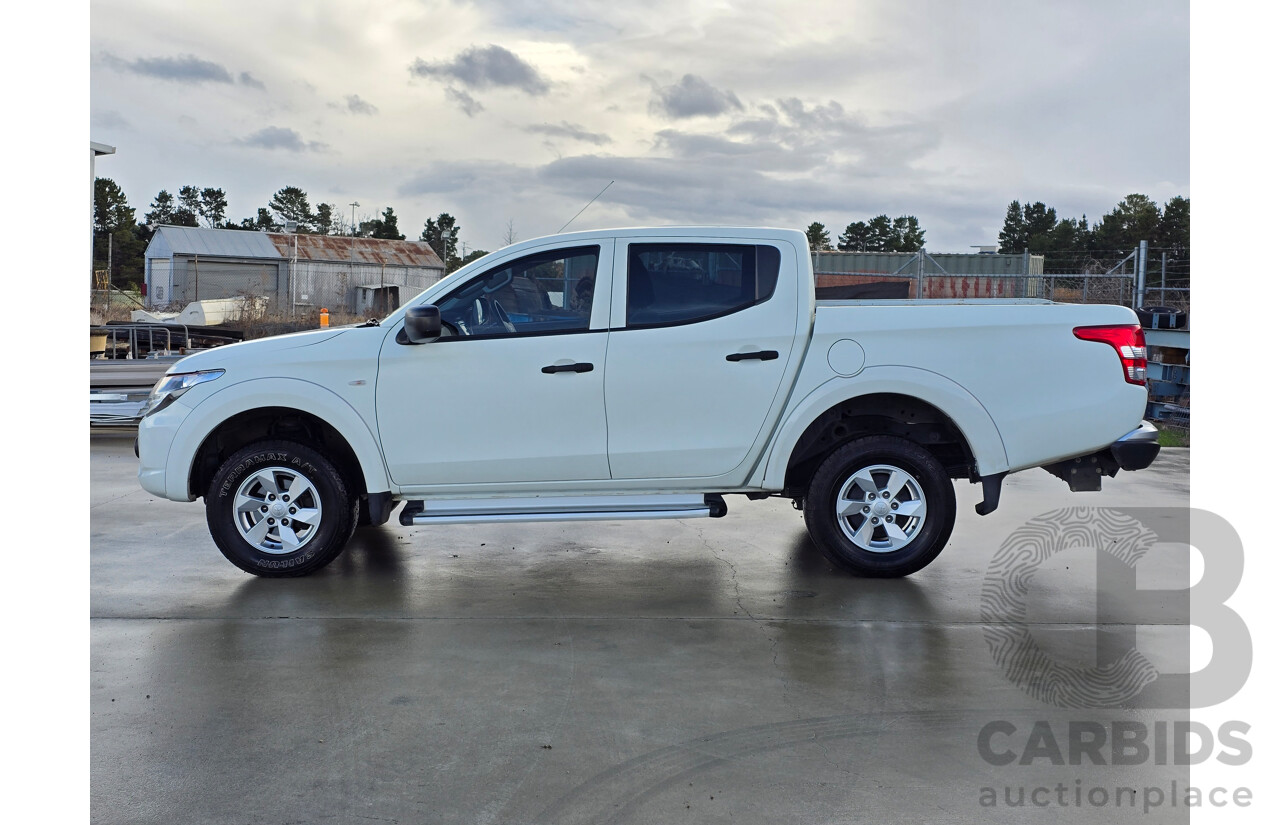 2/2017 Mitsubishi Triton GLS (4x4) MQ MY16 Dual Cab Utility White Turbo Diesel 2.4L