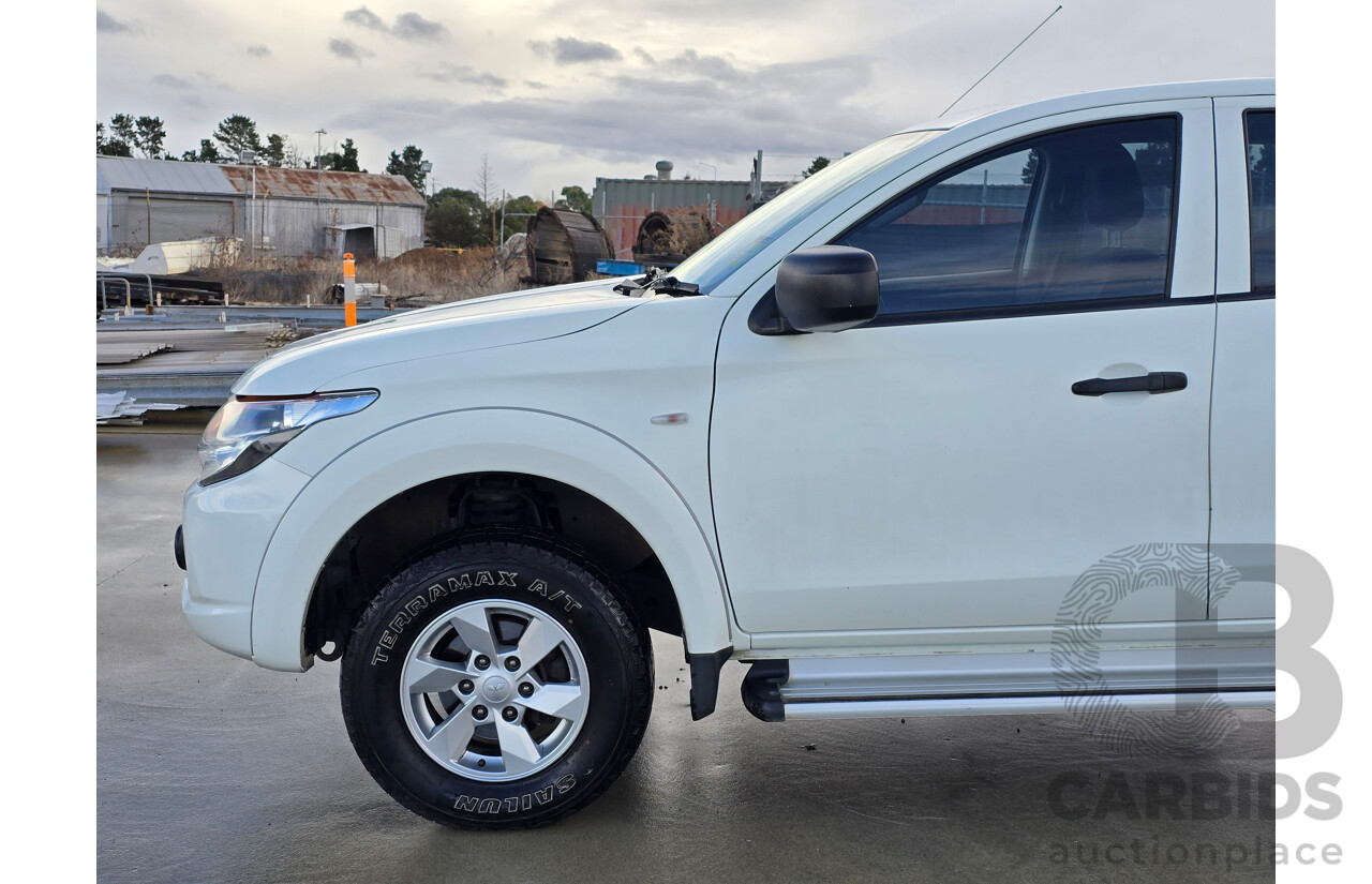 2/2017 Mitsubishi Triton GLS (4x4) MQ MY16 Dual Cab Utility White Turbo Diesel 2.4L