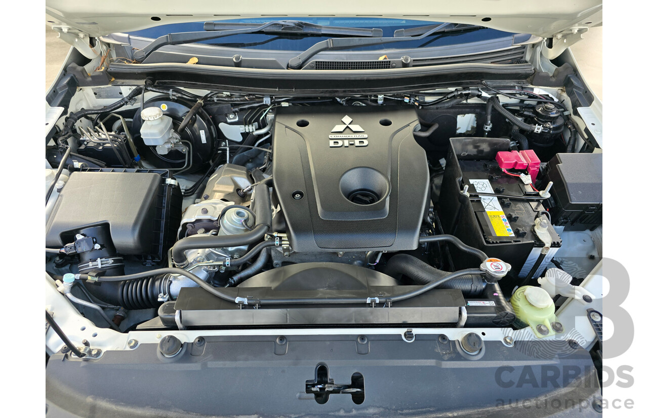 2/2017 Mitsubishi Triton GLS (4x4) MQ MY16 Dual Cab Utility White Turbo Diesel 2.4L