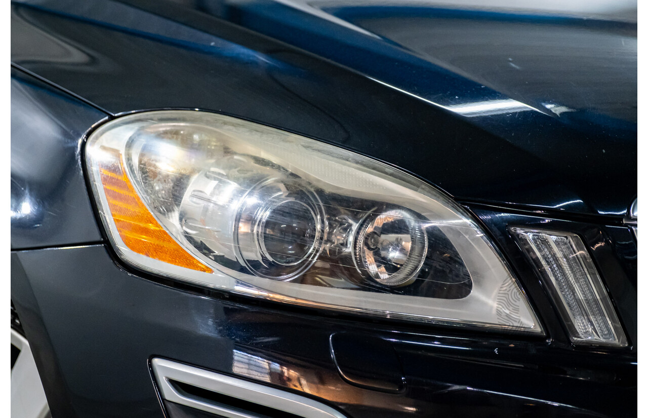 4/2011 Volvo XC60 T6 R-Design (AWD) DZ MY12 4d Wagon Black Turbo 3.0L