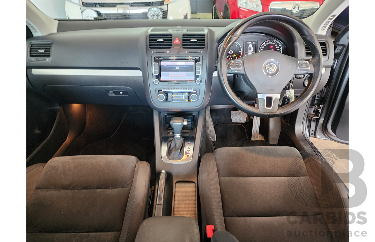 05/2010 Volkswagen Jetta 125 TDI HIGHLINE FWD 1KM MY10 4D Sedan Grey 2.0L