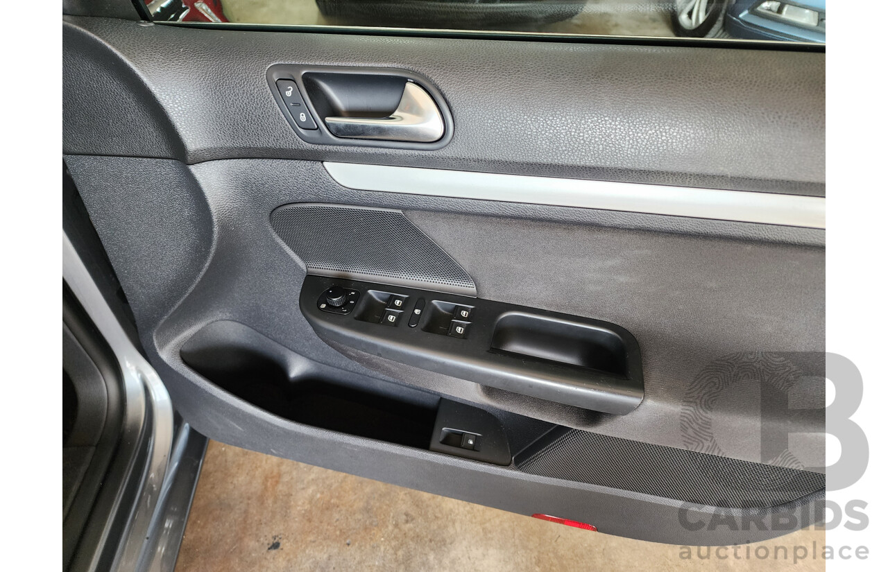 05/2010 Volkswagen Jetta 125 TDI HIGHLINE FWD 1KM MY10 4D Sedan Grey 2.0L