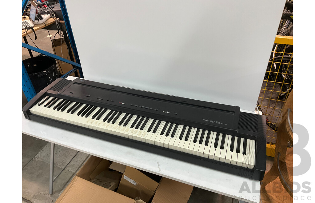 Roland Ep.9e Keyboard