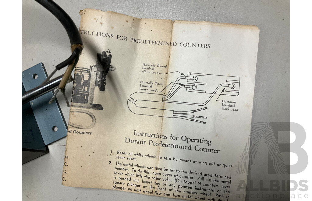 Durant Stroke Counter with Four Hurst Synchronous Motors in Original Boxes with Two Throrn HPS Globes