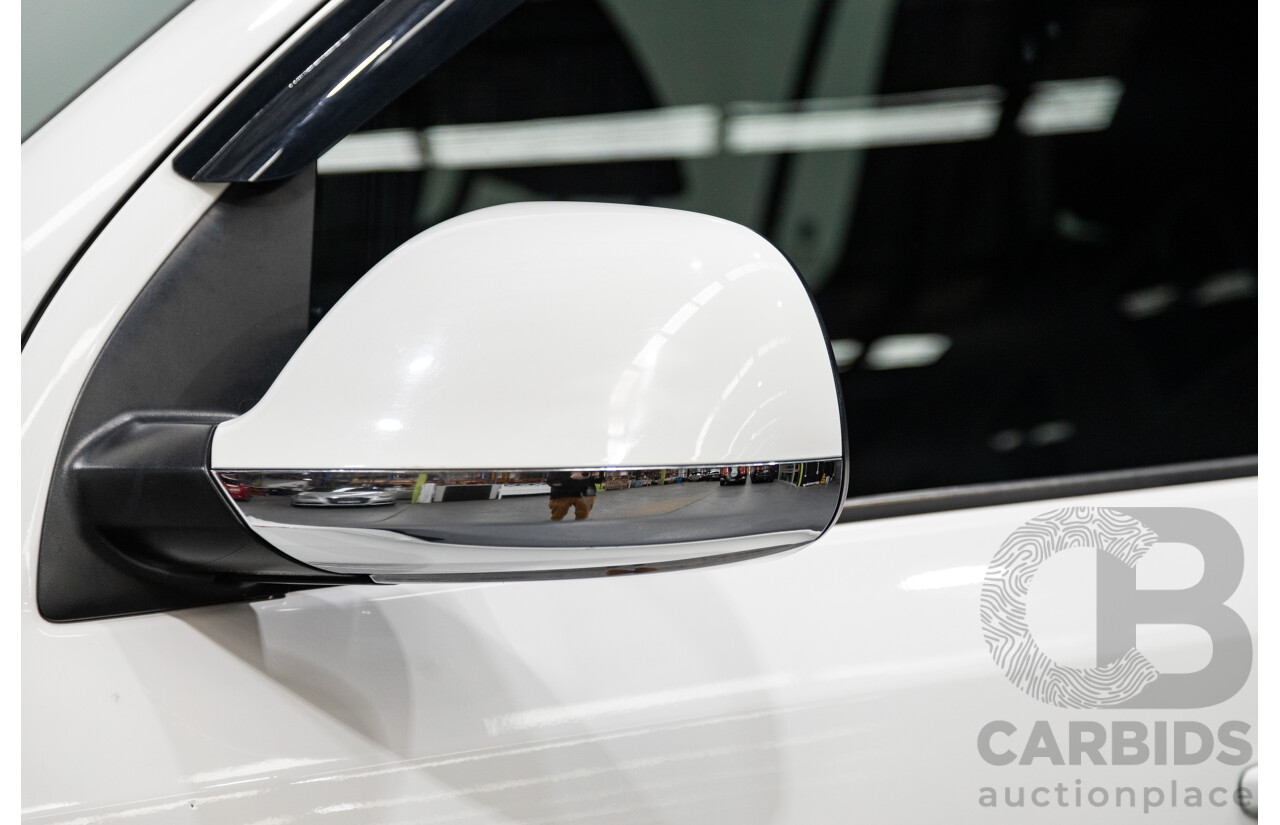 02/2020 Volkswagen Amarok TDI550 Sportline 4Motion (AWD) MY20 4d Dual Cab White Turbo Diesel V6 3.0L