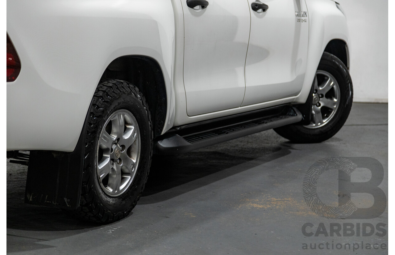 11/2018 Toyota Hilux Workmate TGN121R 4d Dual Cab Utility White 2.7L