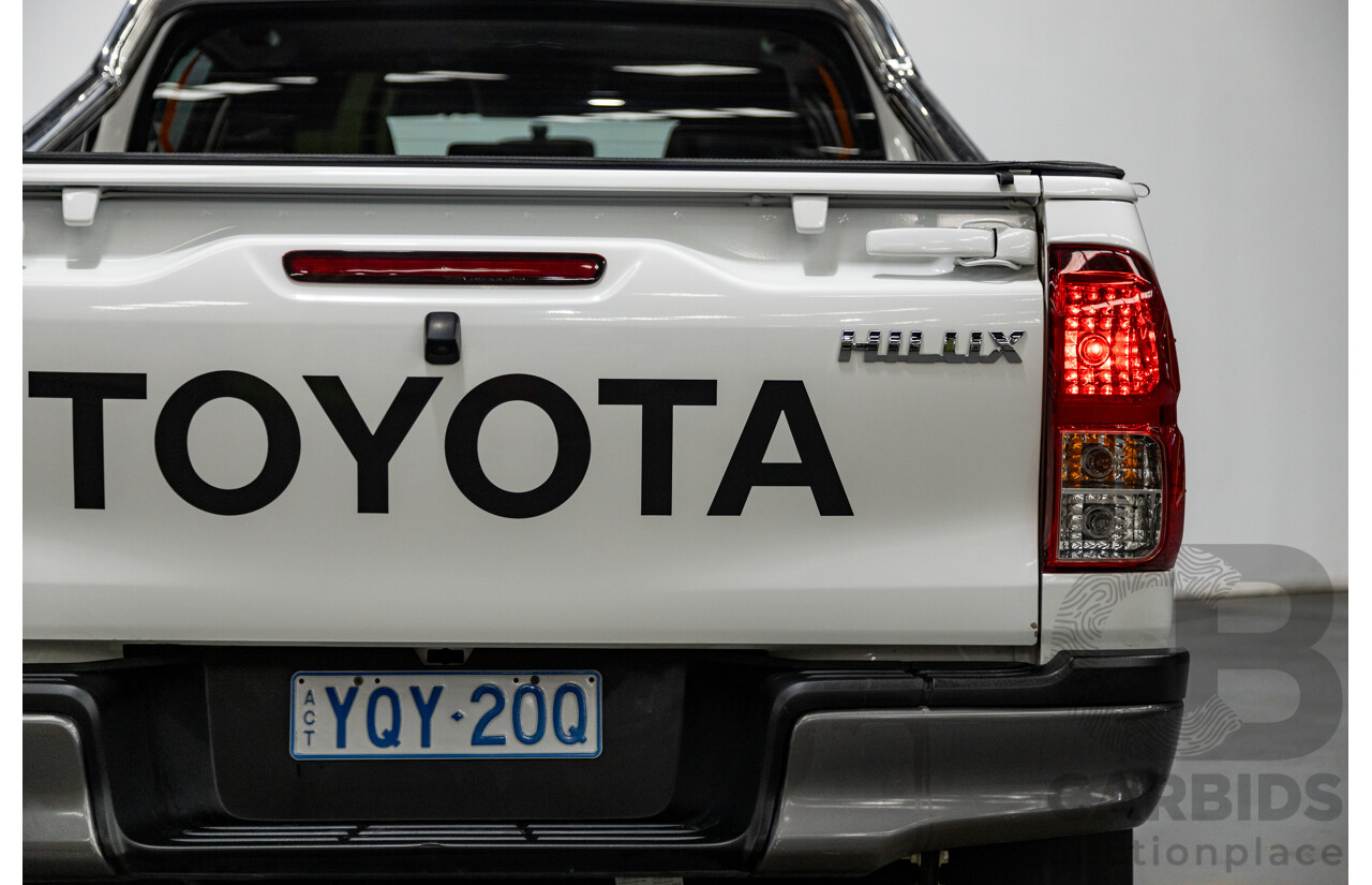 11/2018 Toyota Hilux Workmate TGN121R 4d Dual Cab Utility White 2.7L