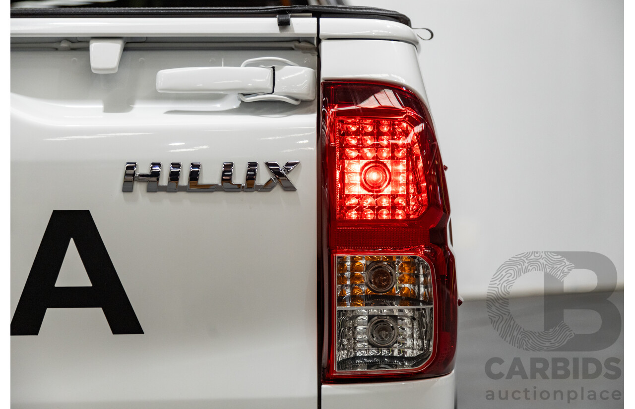 11/2018 Toyota Hilux Workmate TGN121R 4d Dual Cab Utility White 2.7L