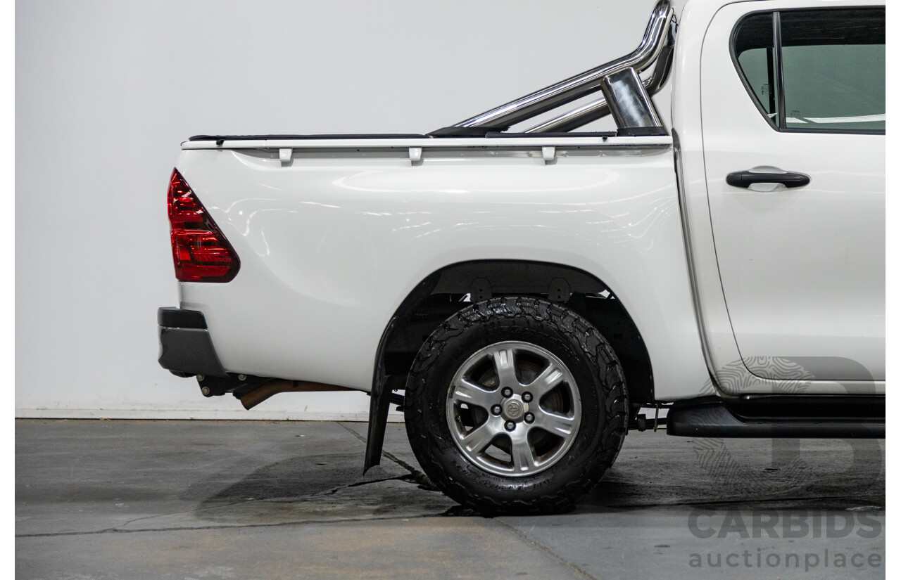 11/2018 Toyota Hilux Workmate TGN121R 4d Dual Cab Utility White 2.7L