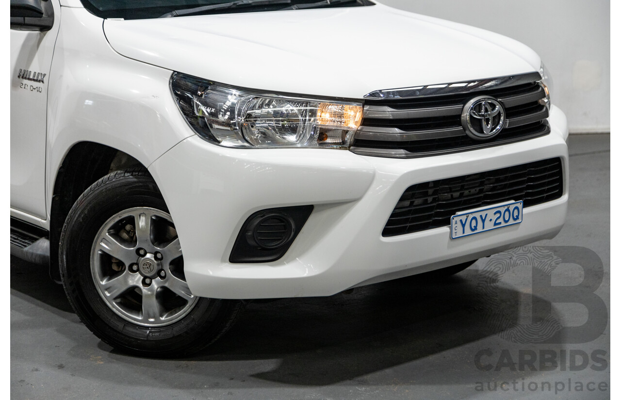11/2018 Toyota Hilux Workmate TGN121R 4d Dual Cab Utility White 2.7L