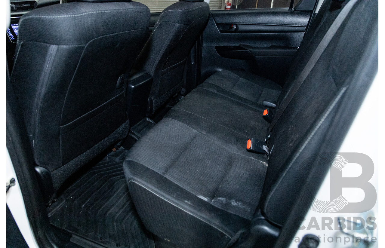 11/2018 Toyota Hilux Workmate TGN121R 4d Dual Cab Utility White 2.7L