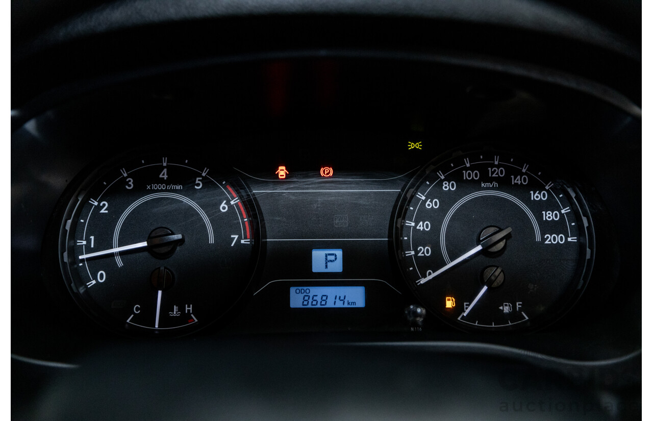 11/2018 Toyota Hilux Workmate TGN121R 4d Dual Cab Utility White 2.7L