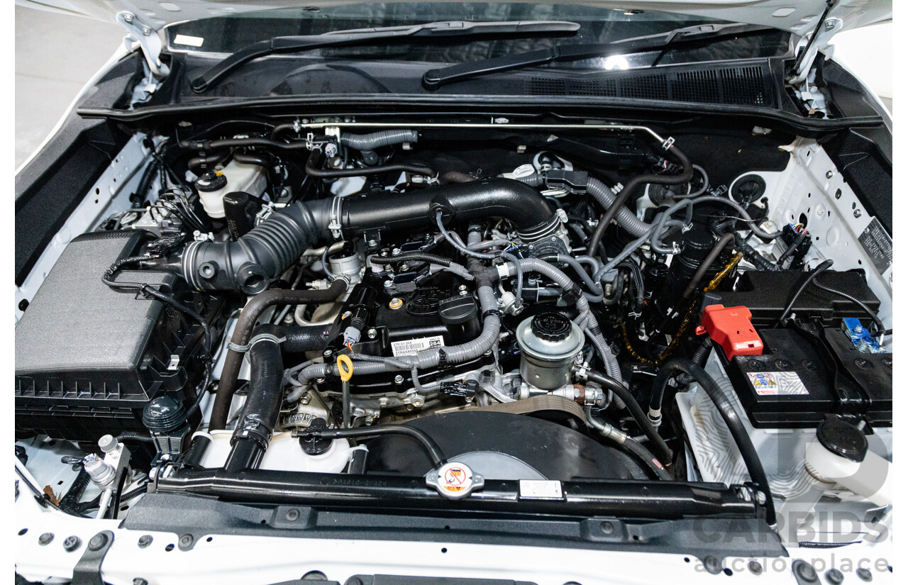 11/2018 Toyota Hilux Workmate TGN121R 4d Dual Cab Utility White 2.7L