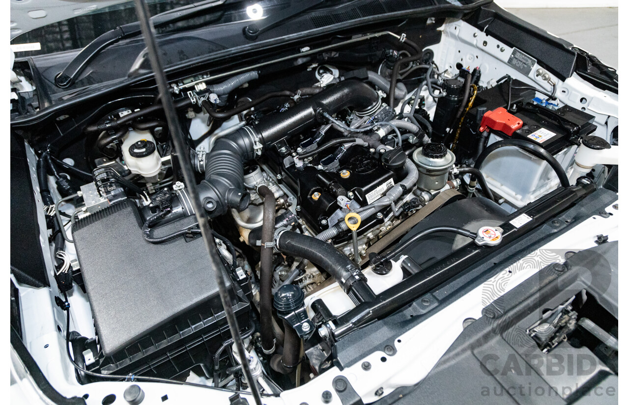 11/2018 Toyota Hilux Workmate TGN121R 4d Dual Cab Utility White 2.7L