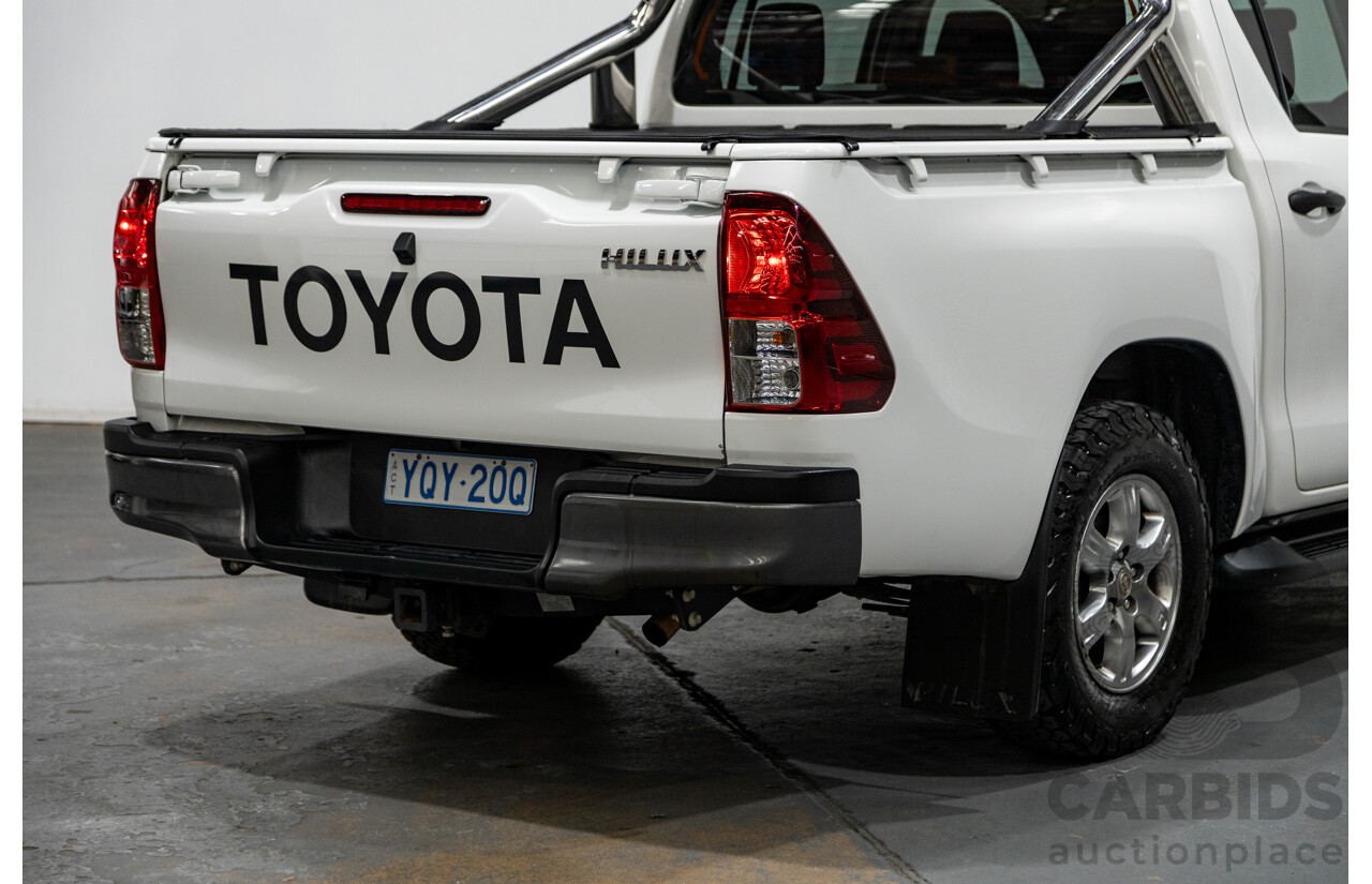 11/2018 Toyota Hilux Workmate TGN121R 4d Dual Cab Utility White 2.7L