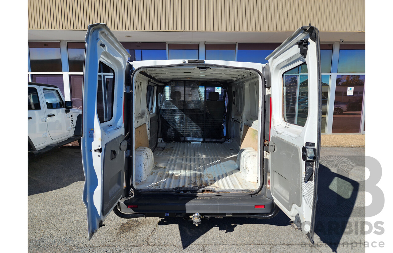 11/2007 Renault Trafic LWB FWD 2D Van White 1.9L