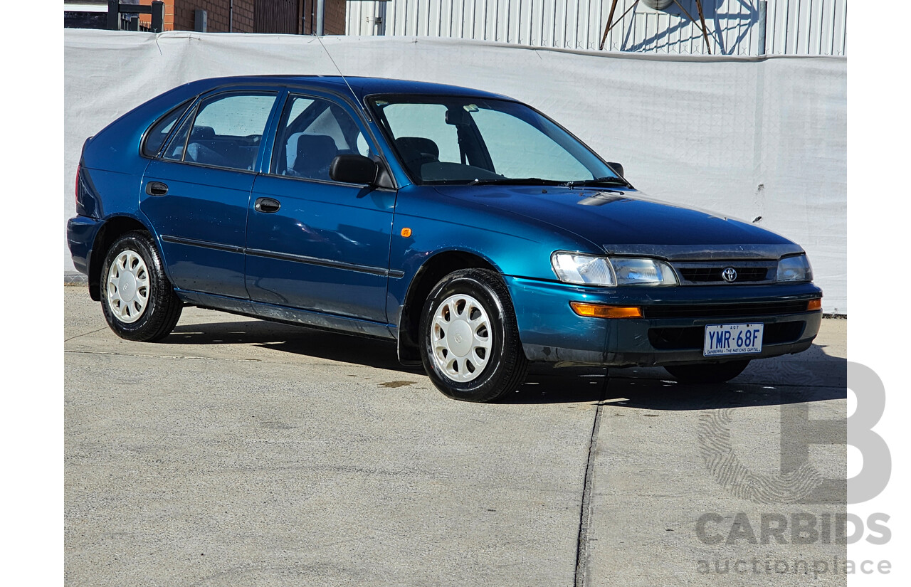 2/1999 Toyota Corolla CSi SECA AE101R 5d Liftback Blue 1.6L