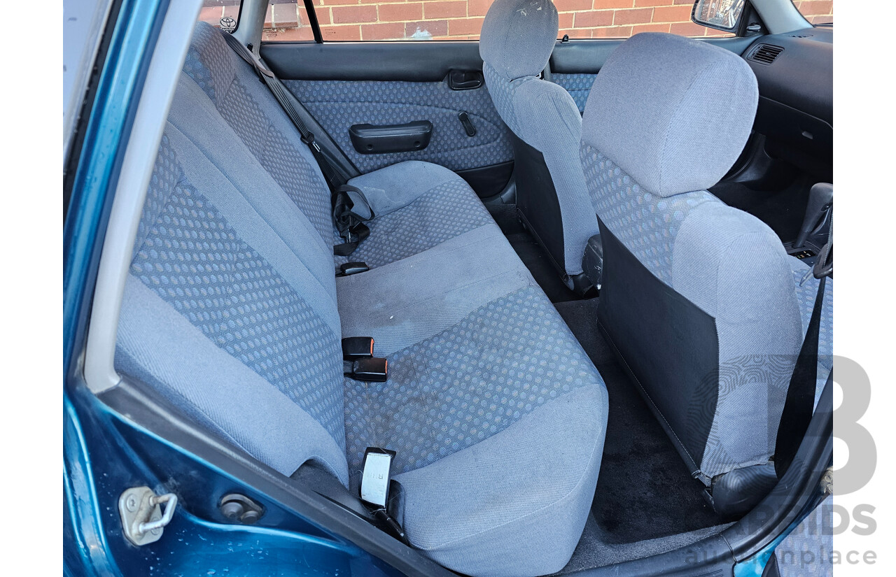 2/1999 Toyota Corolla CSi SECA AE101R 5d Liftback Blue 1.6L