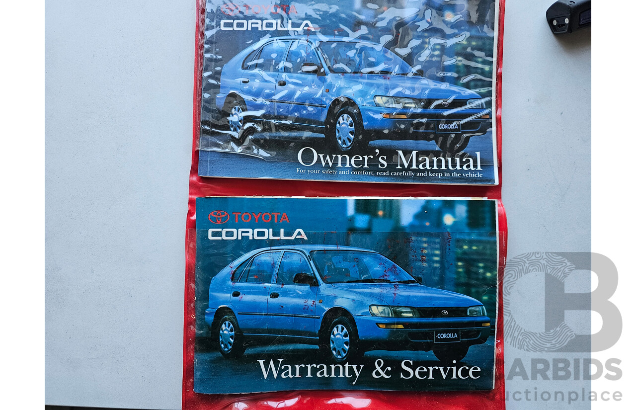 2/1999 Toyota Corolla CSi SECA AE101R 5d Liftback Blue 1.6L