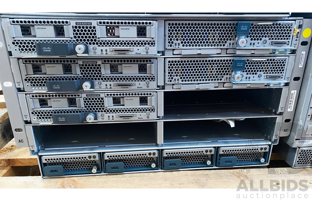 Cisco (UCS 5108) Server Chassis W/ 5x Cisco Intel Xeon Blade Servers