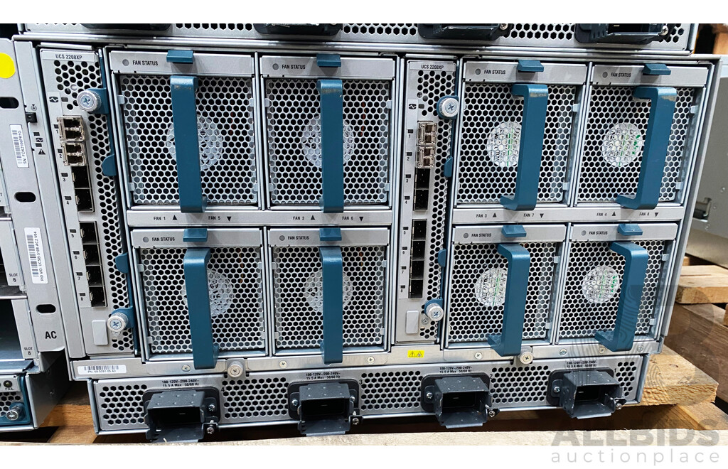 Cisco (UCS 5108) Server Chassis W/ 5x Cisco Intel Xeon Blade Servers